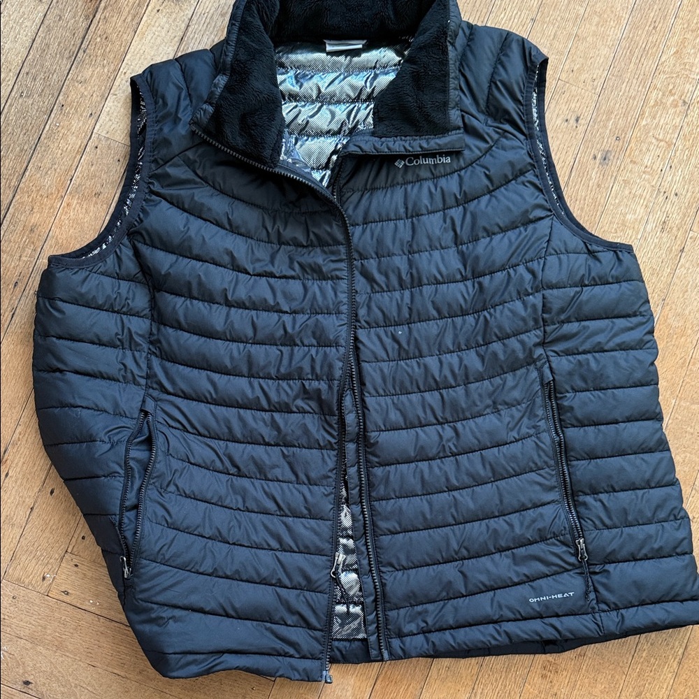 Columbia Black Insulated Vest